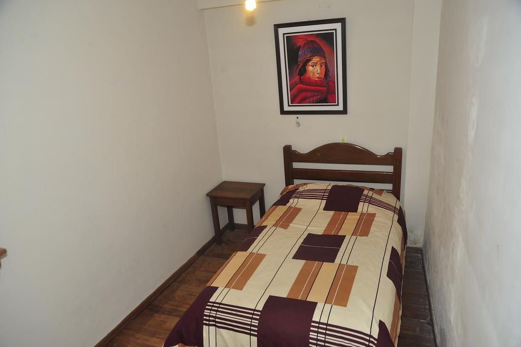 Hostal La Casona Potosí Habitación foto